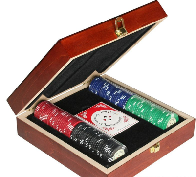 Покерные наборы на 100 фишек